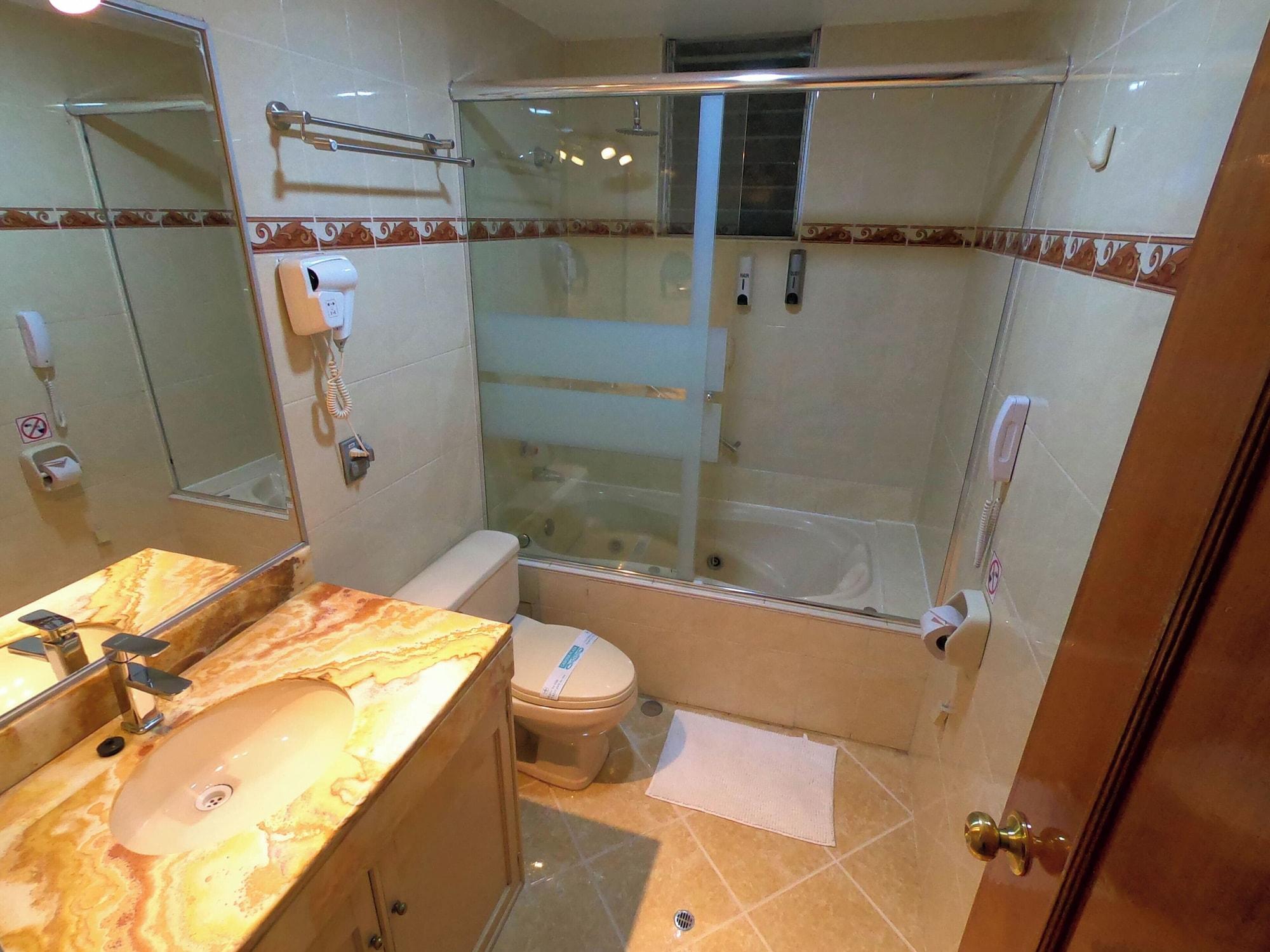 Equipamiento de Habitación Casona Puno