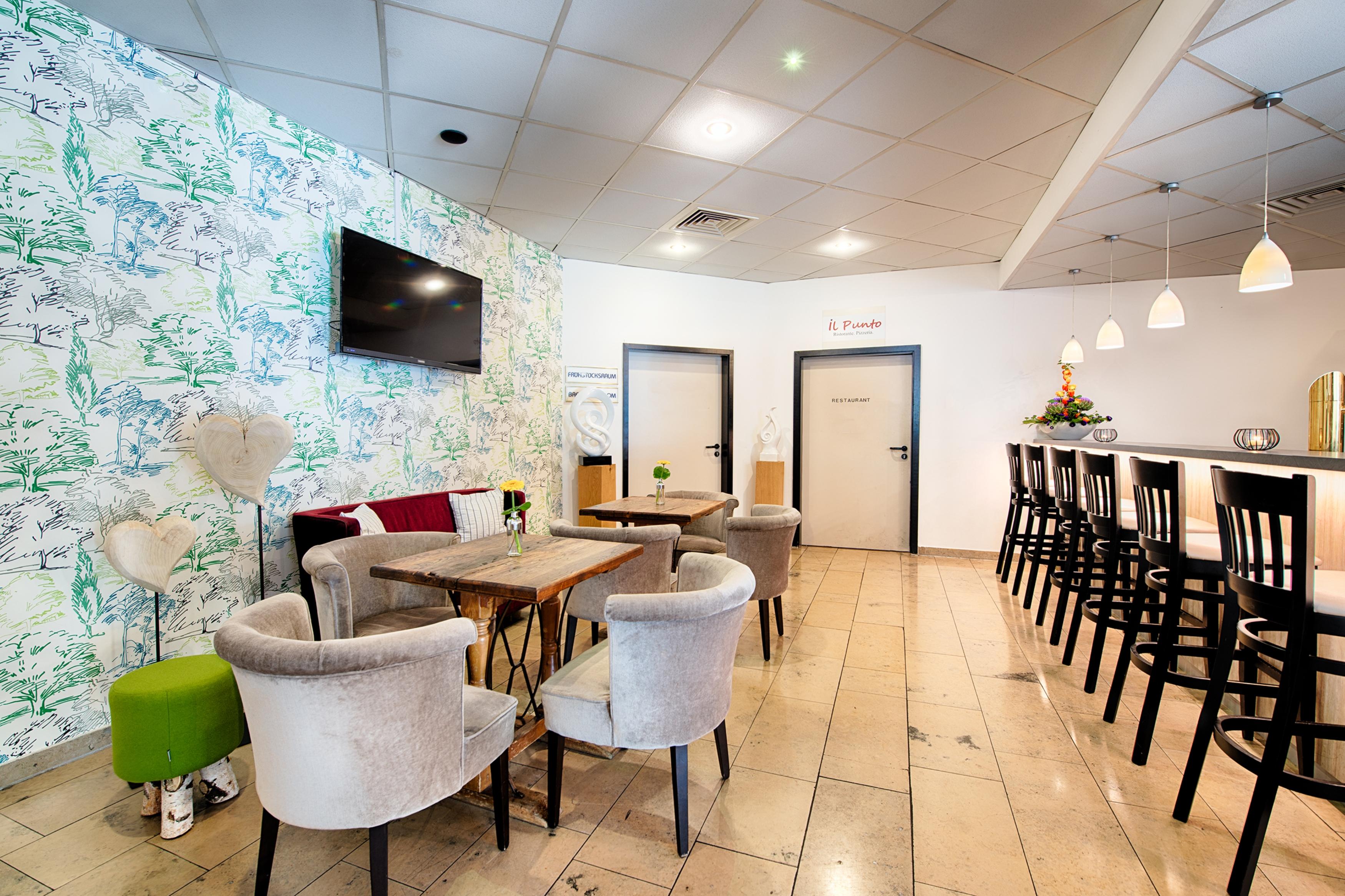 Bar/Salón ACHAT Hotel Stuttgart Zuffenhausen