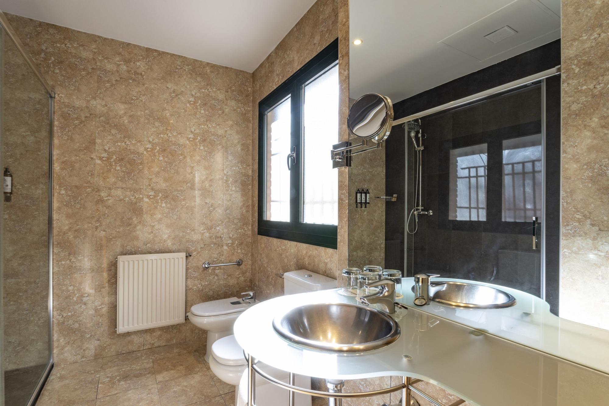 Equipamiento de Habitación Petit Palace Arturo Soria