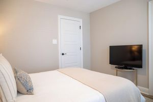 Alquiler Vacacional - Coral Breeze - steps from the Beach in the heart of Biloxi w/pickleball court!