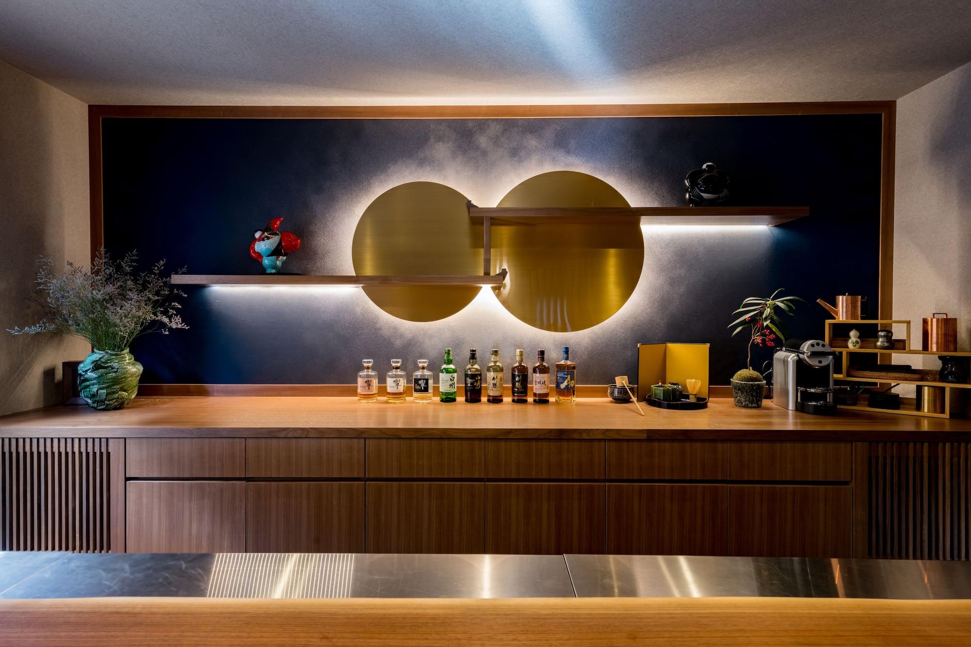 Bar/Salón Ishibekoji MUAN