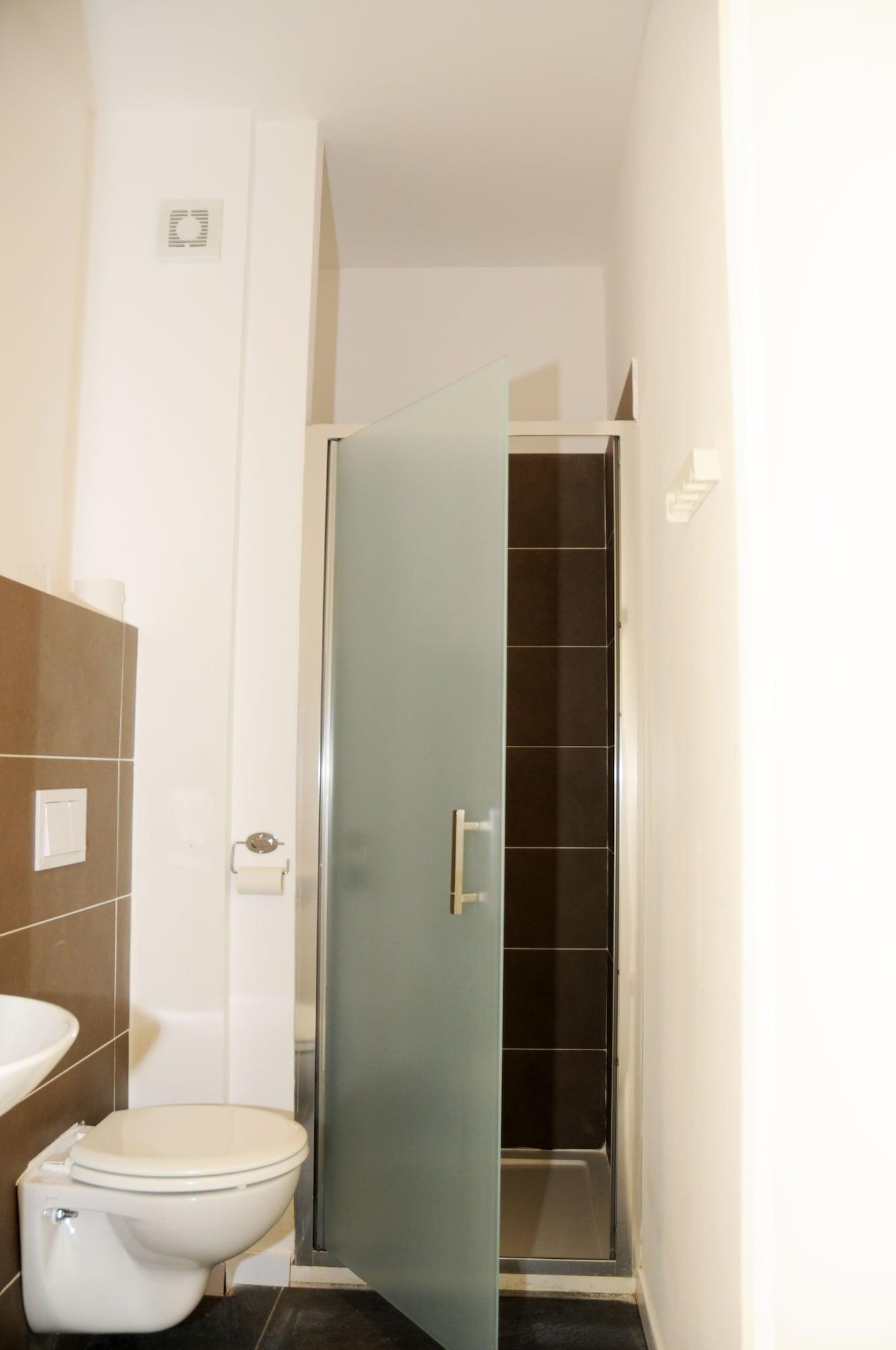 Equipamiento de Habitación Kyriad Direct Morez