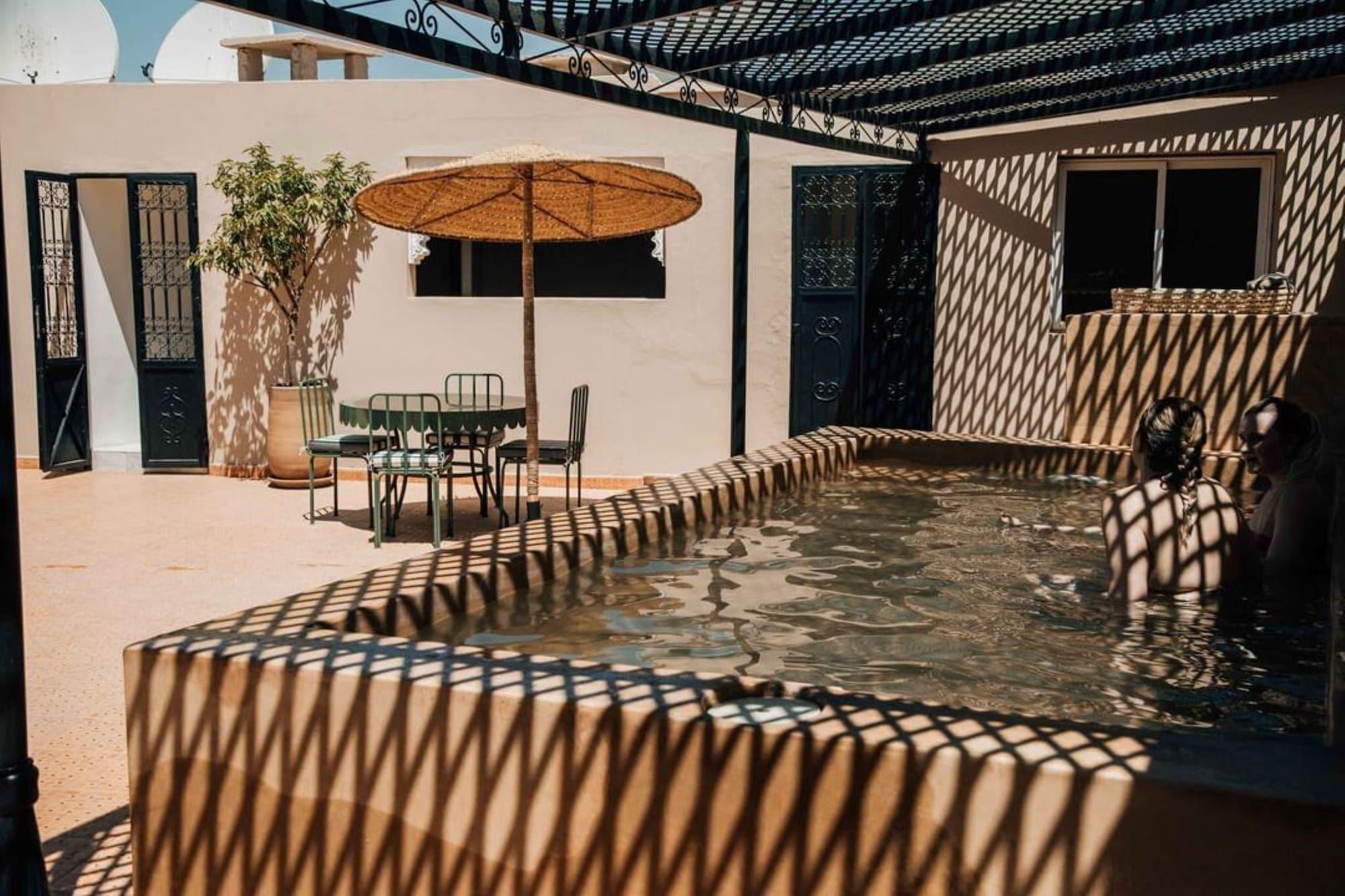 Vista Piscina Riad Yakimour