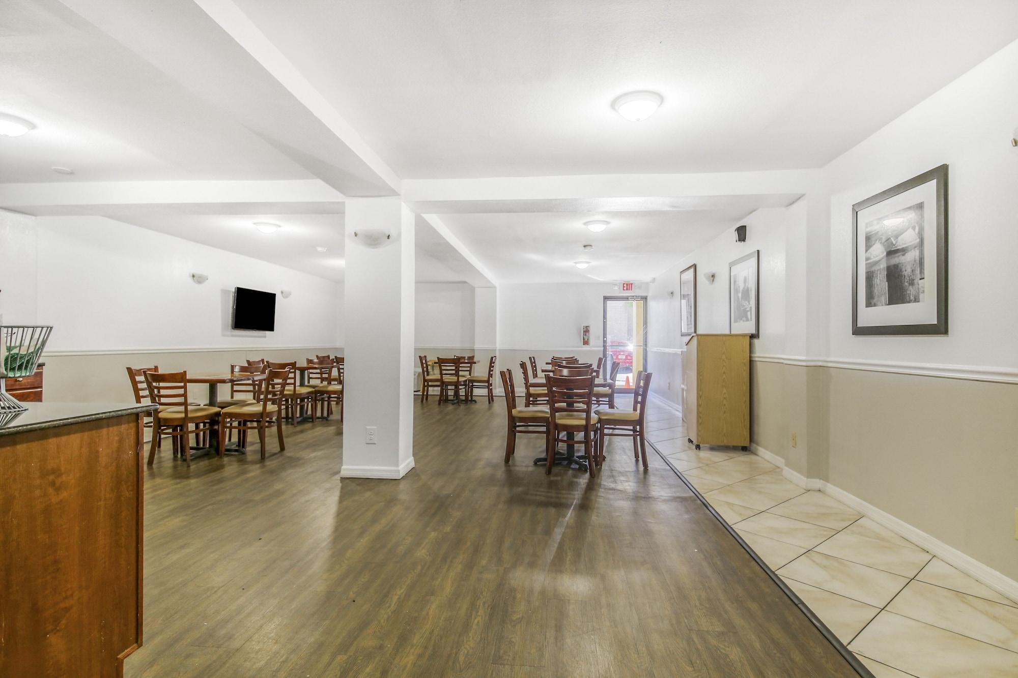 Salón de Baile Days Inn by Wyndham Daytona Beach Speedway