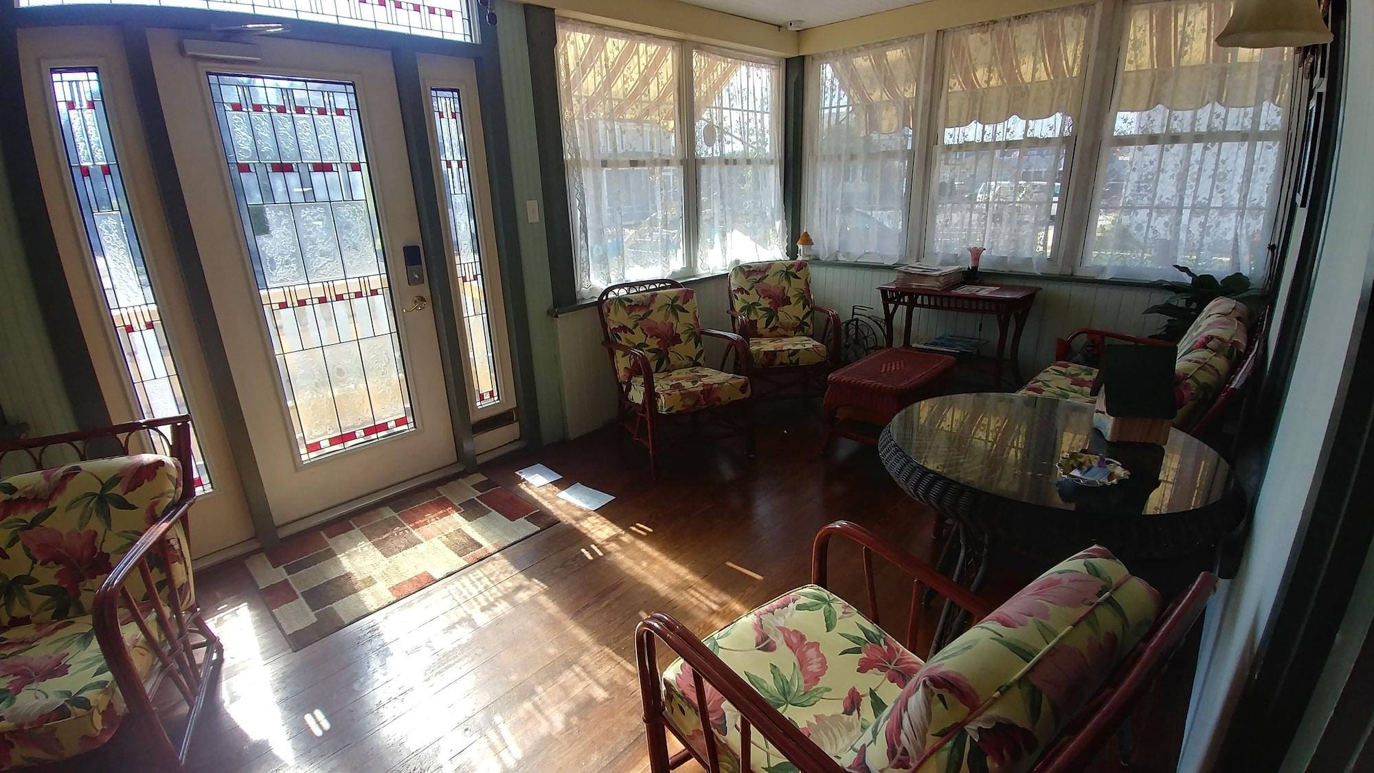 Vista Lobby Island Guest House B&B