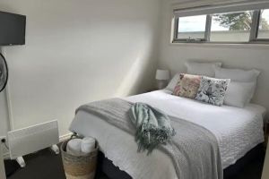 Alquiler Vacacional - Nirvana Stays - JUST LISTED - BOOK NOW - 2 BDR & Across the road from the BEACH!
