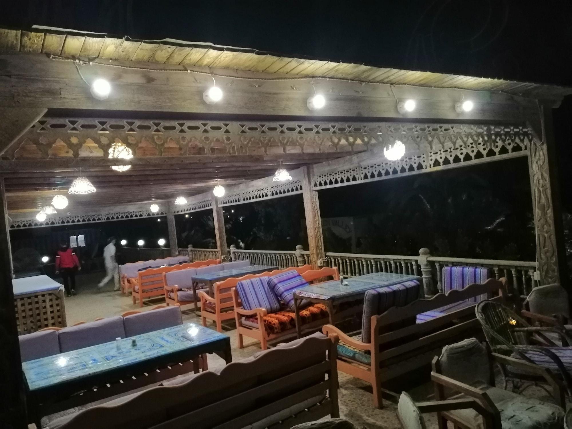 Vista Exterior Ali Baba Hotel