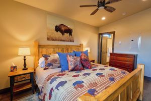 Alquiler Vacacional - Charming 1-Bed, 1-Bath Cabin Near Glacier National Park with Mountain Views!