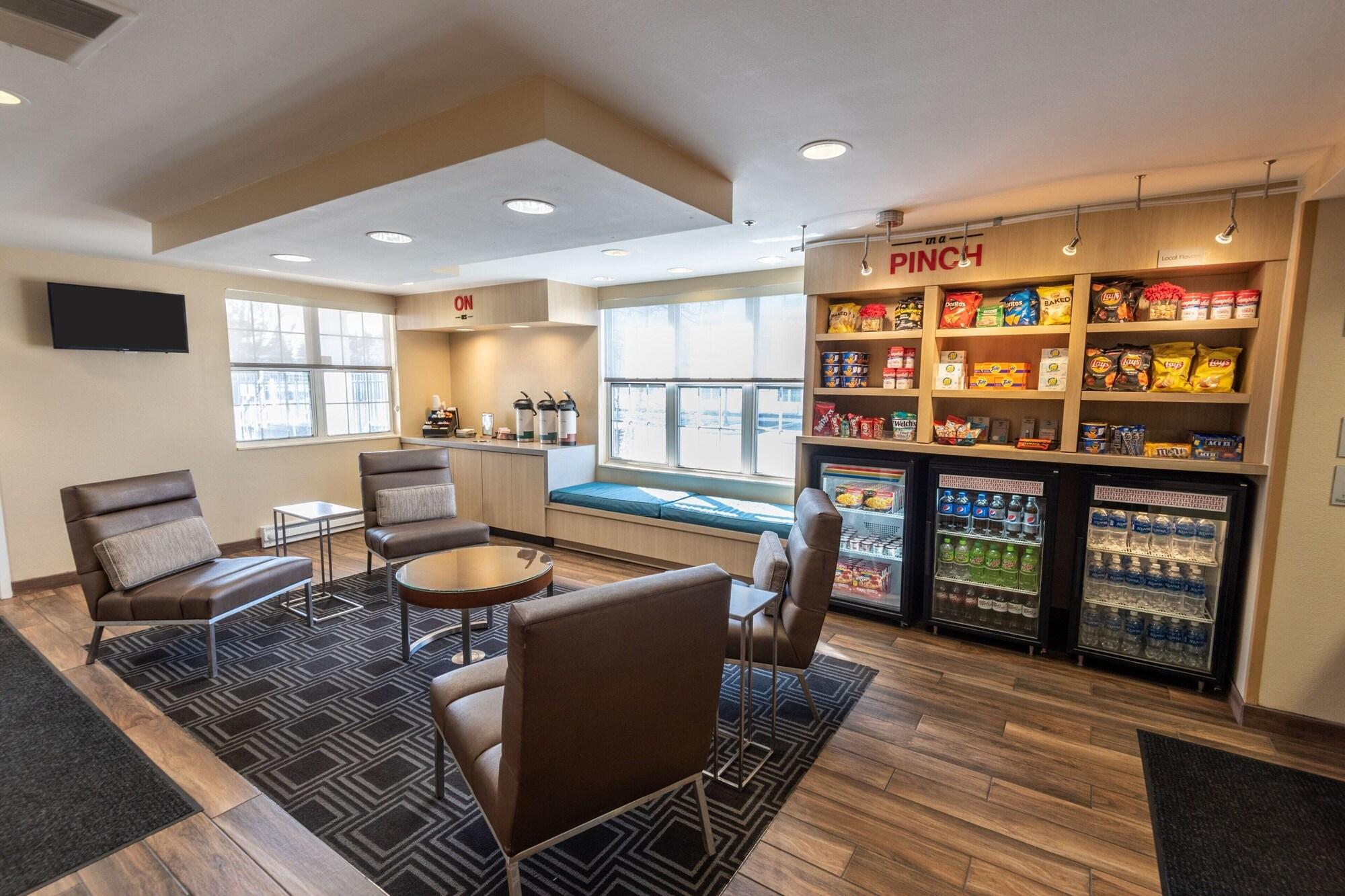 Vista Lobby TownePlace Suites by Marriott Gahanna