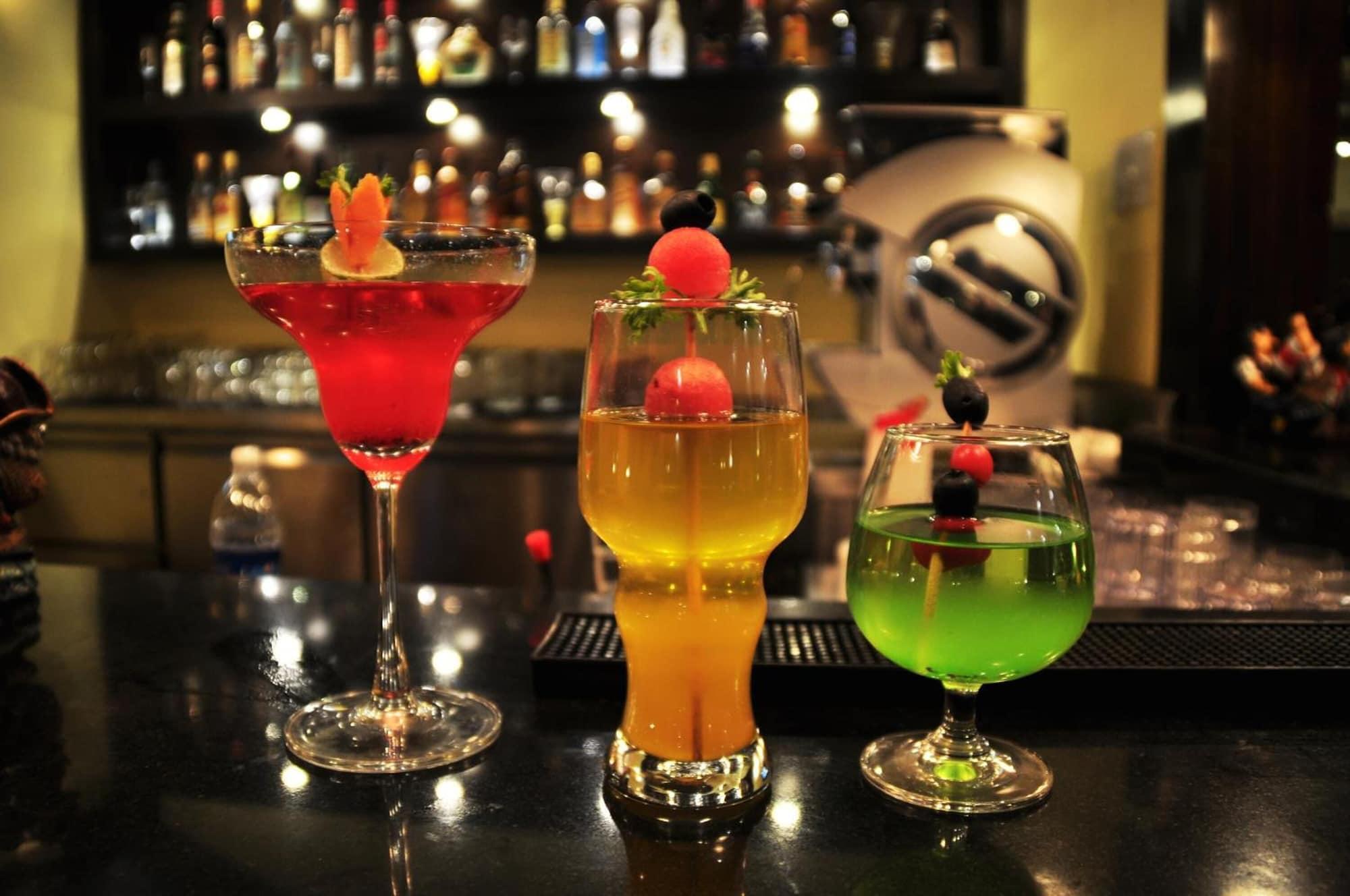 Bar/Salón Kyriad Hotel Indore