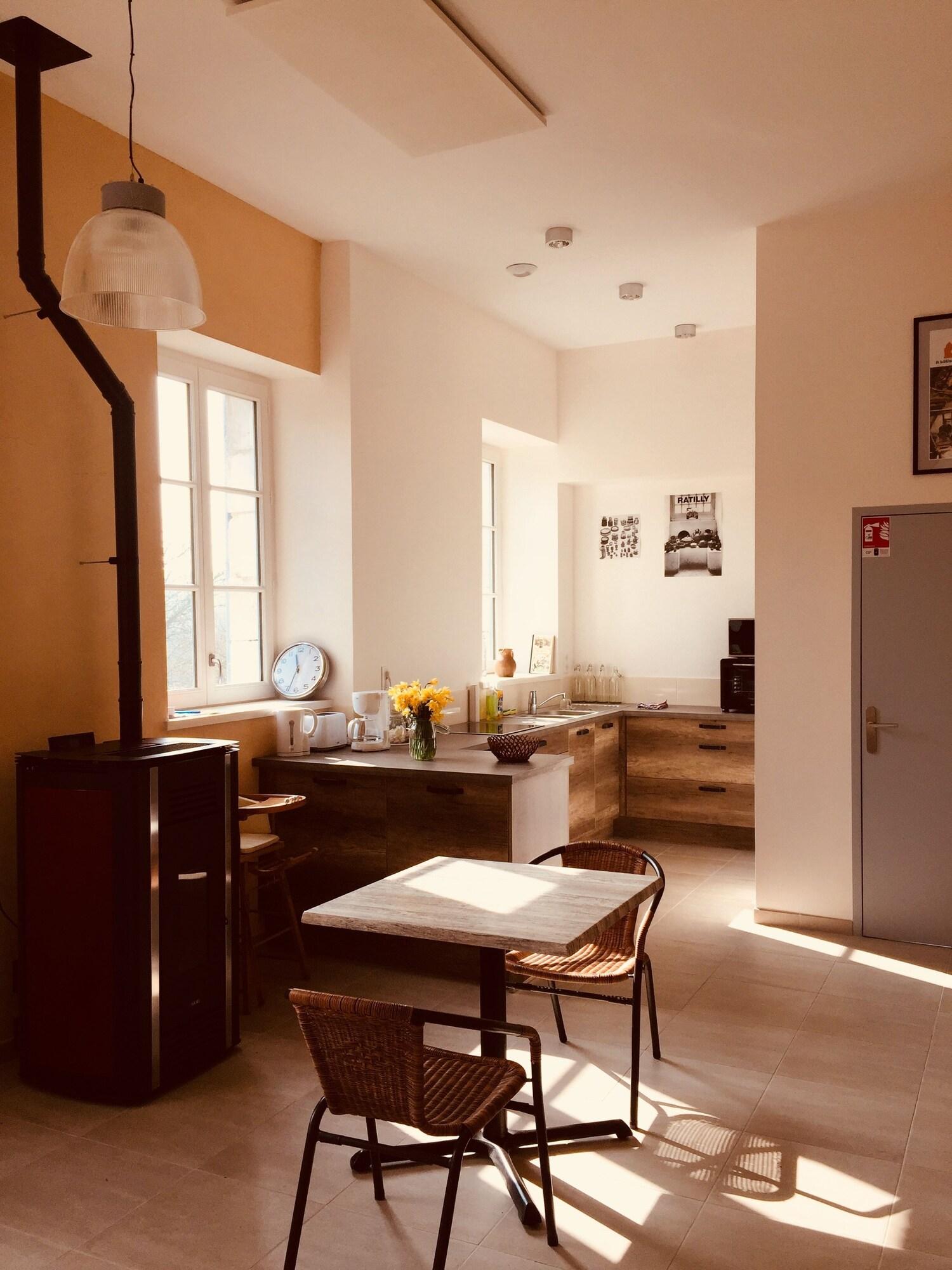 Restaurant L'auberge de Treigny - Hostel