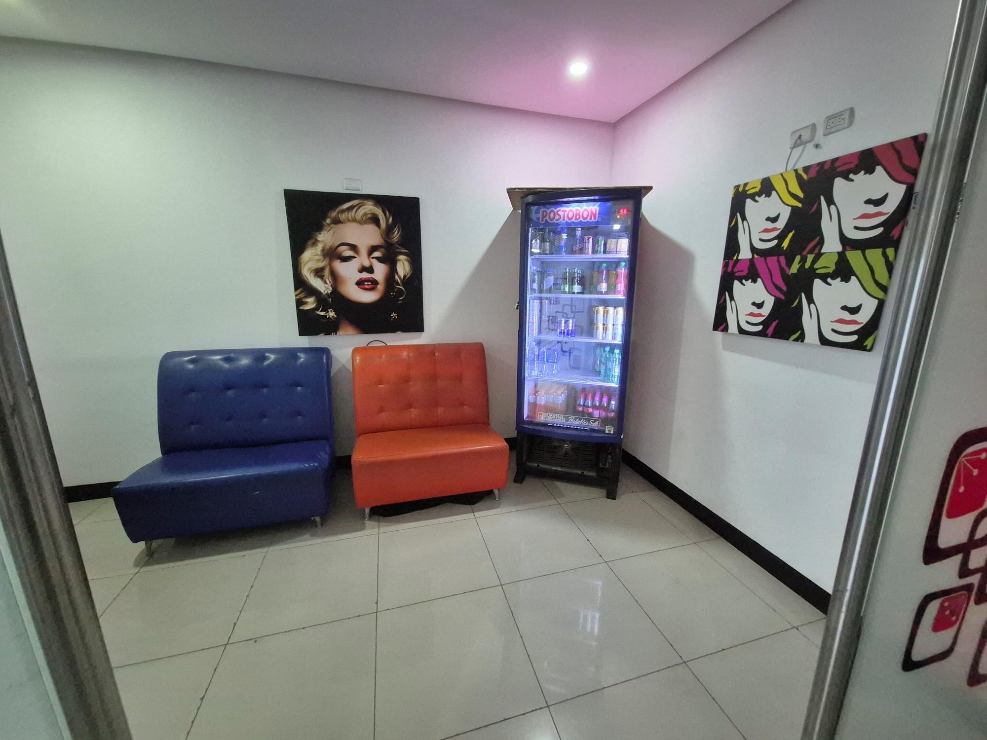 Vista Lobby Hotel Spa Laureles
