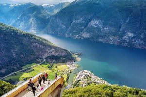 Actividad - Nærøyfjord y Flåm con crucero de 2 horas por el fiordo