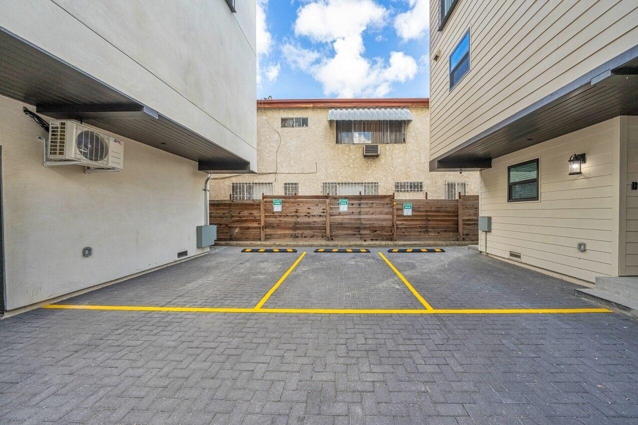 Vista Exterior Comfort Suite Hollywood