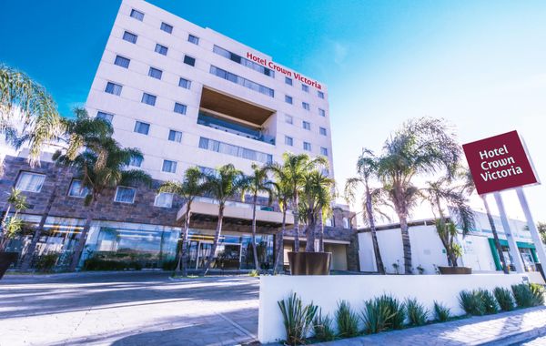 Hotel Crown Victoria