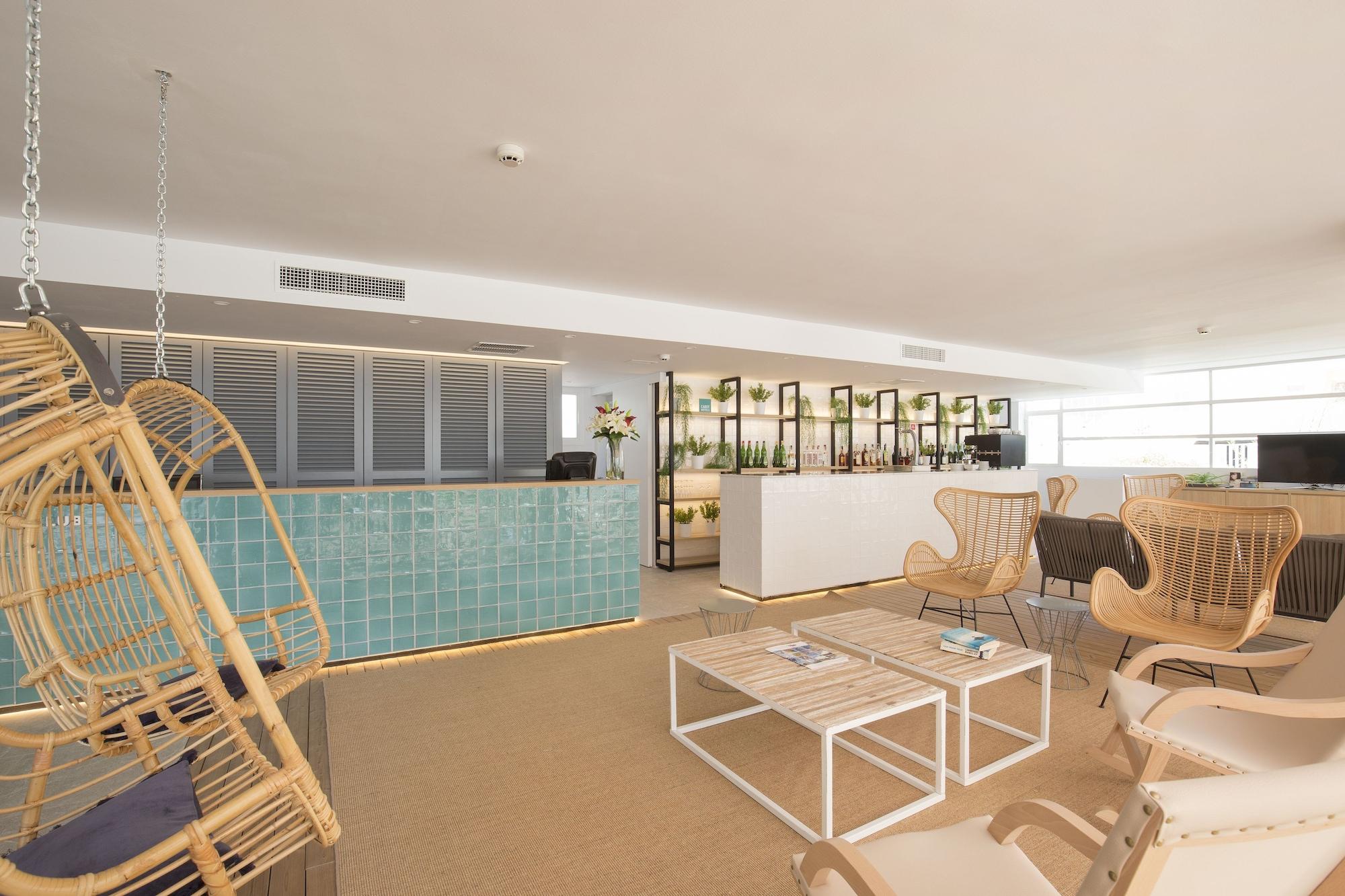 Vista Lobby Cabot Hobby Club Apartments