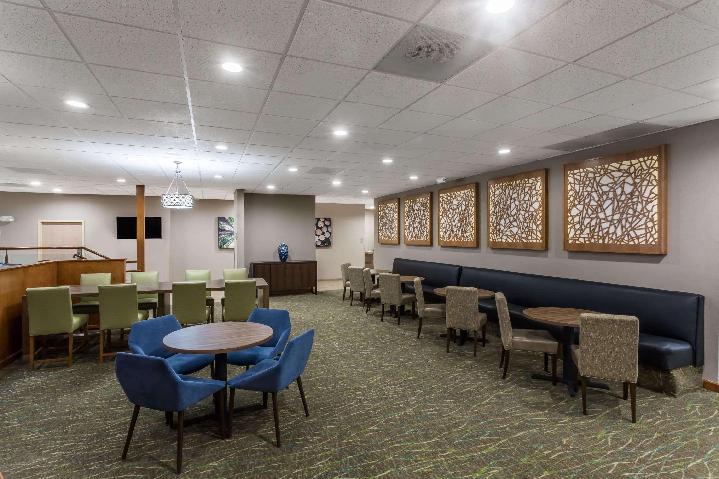 Restaurant Wyndham Garden Fresno Yosemite Airport