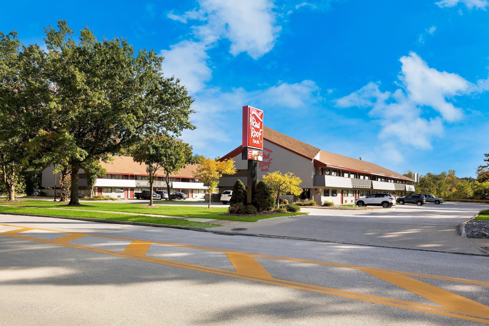 Vista Exterior Red Roof Inn Cleveland - Westlake
