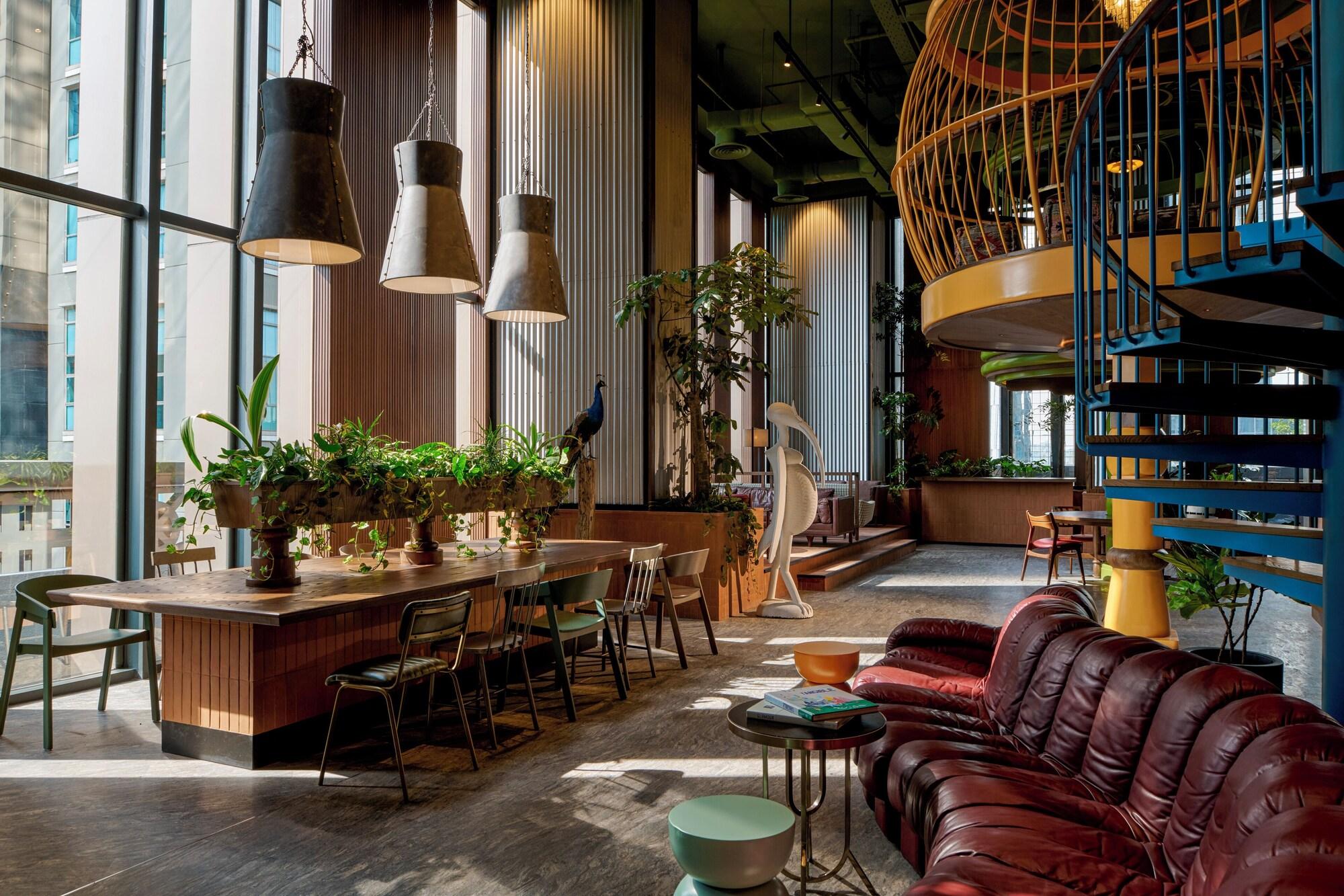 Vista Lobby 25hours Hotel Jakarta The Oddbird