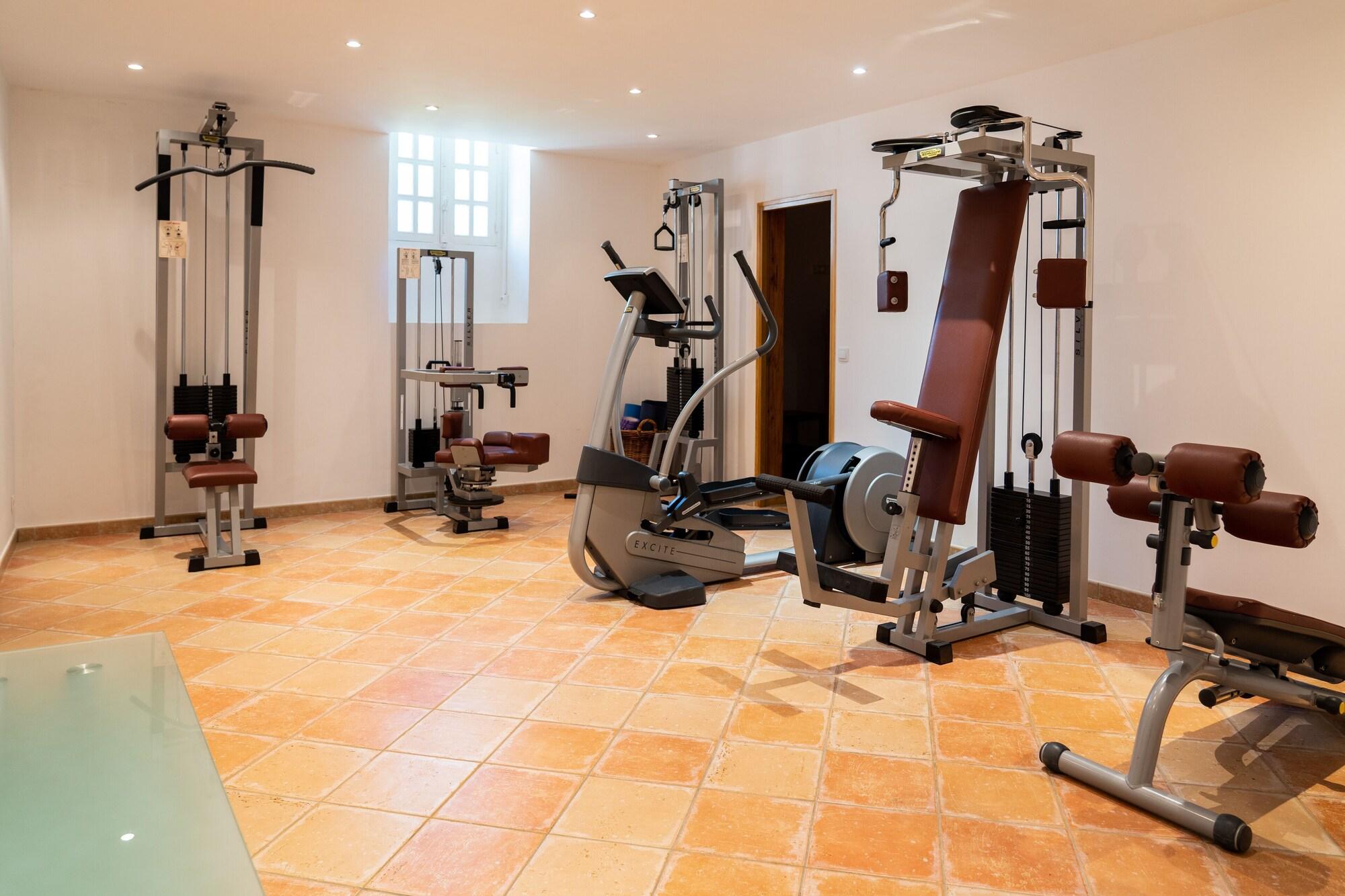 Gimnasio Château les Crostes