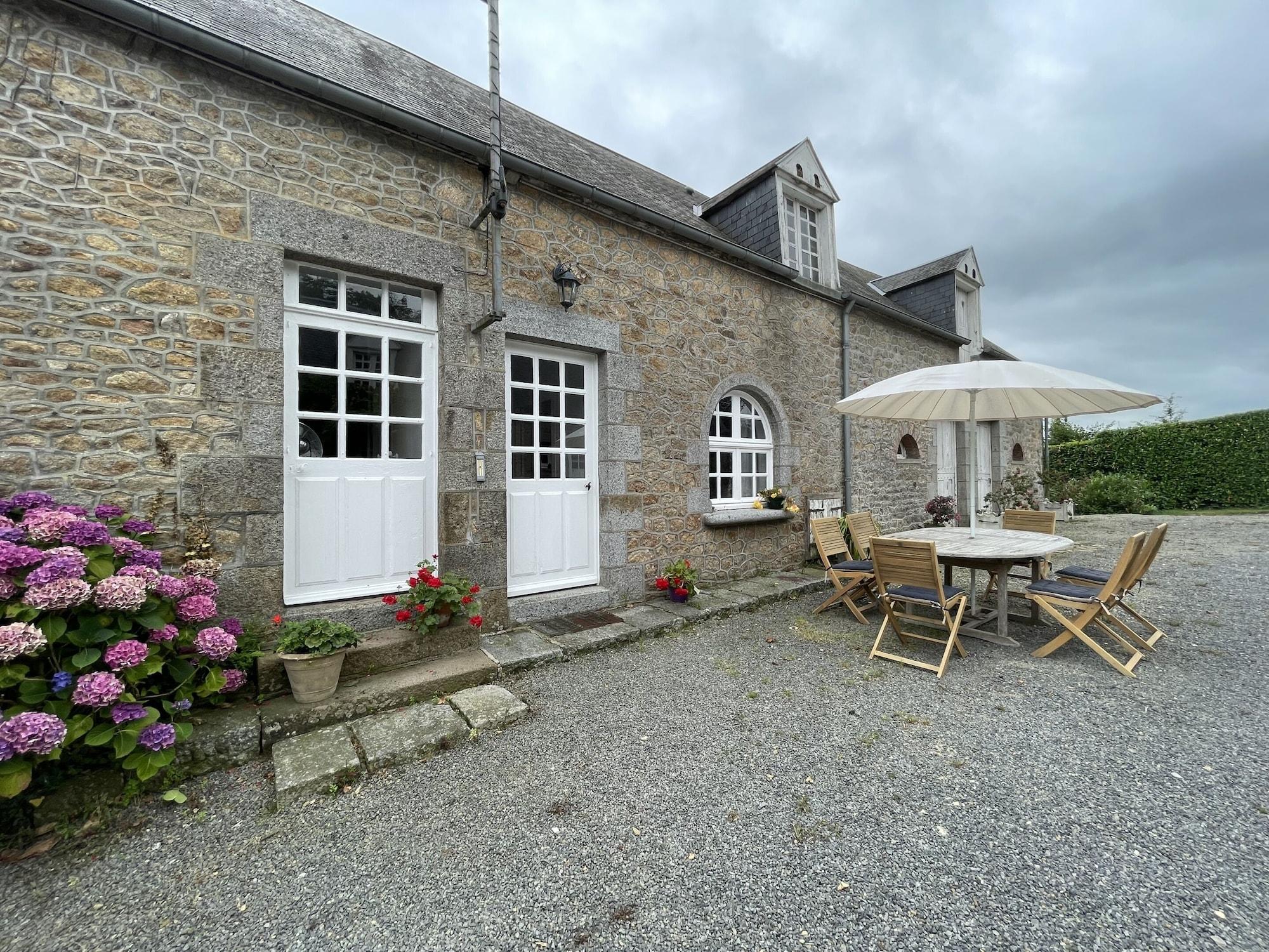 Vista Exterior Château La Rametière