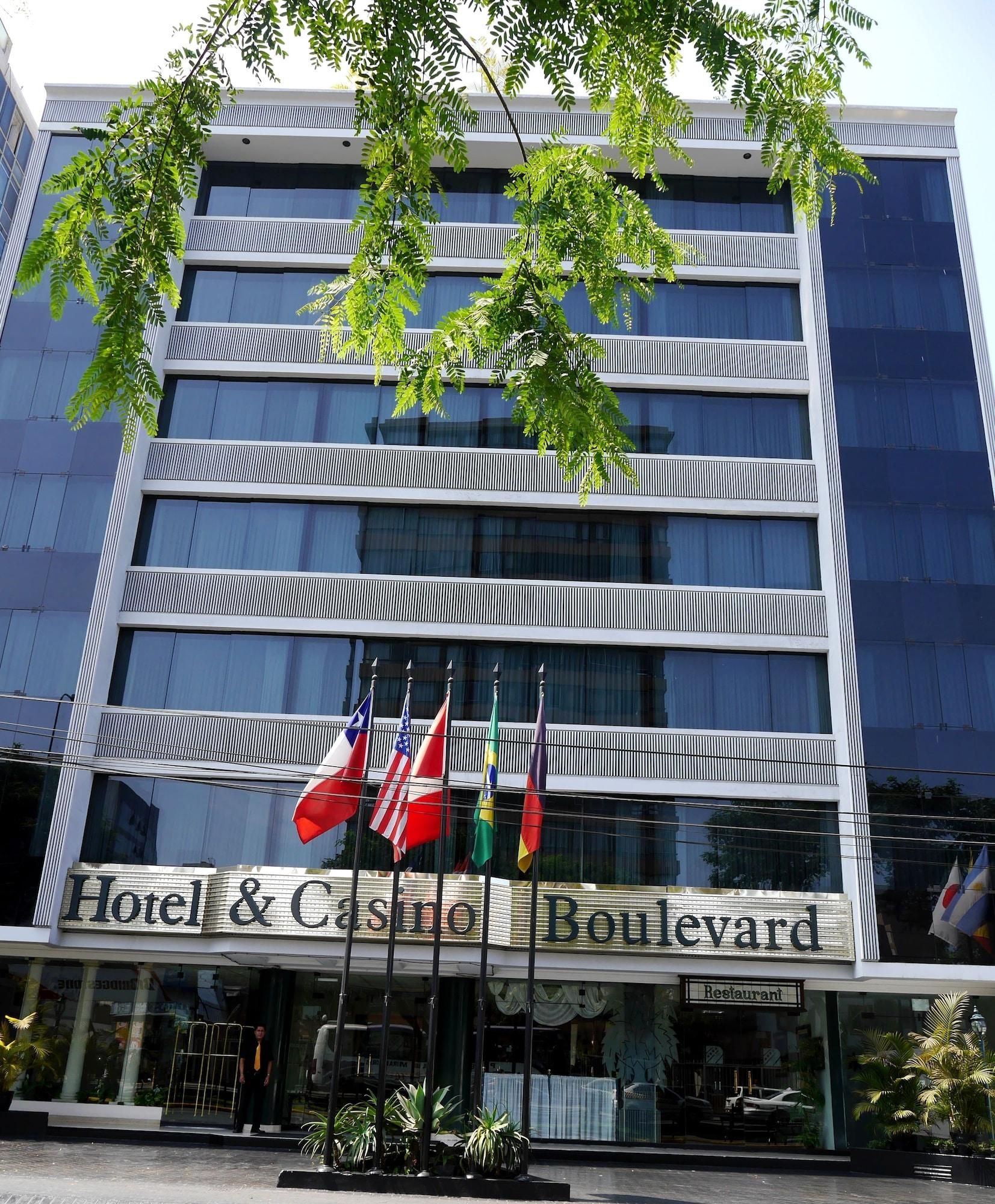 Vista Exterior Hotel Boulevard