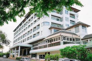 Alojamiento - Khanom Golden Beach Hotel