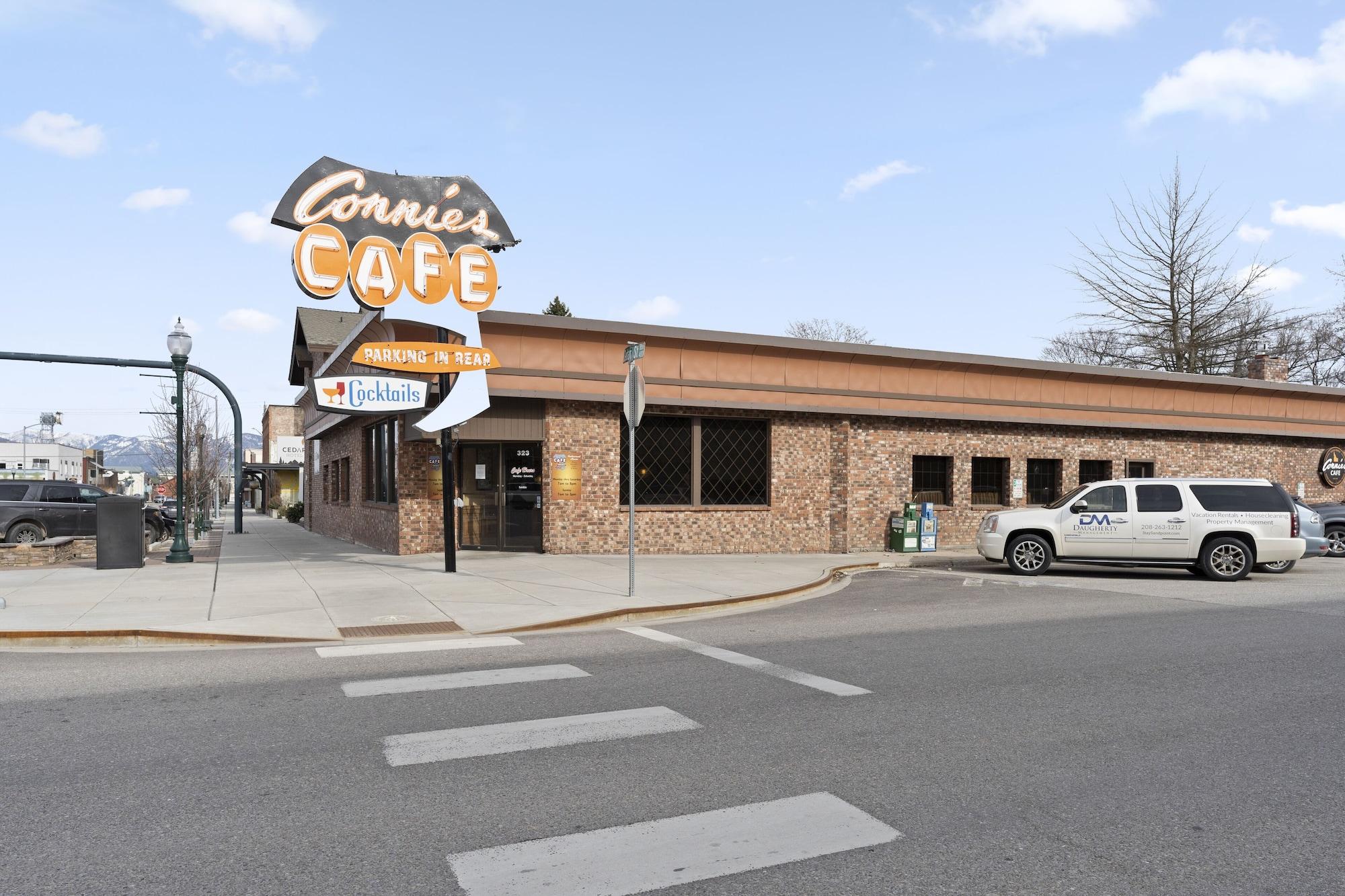 Restaurant Cedar Street Hotel and Suites