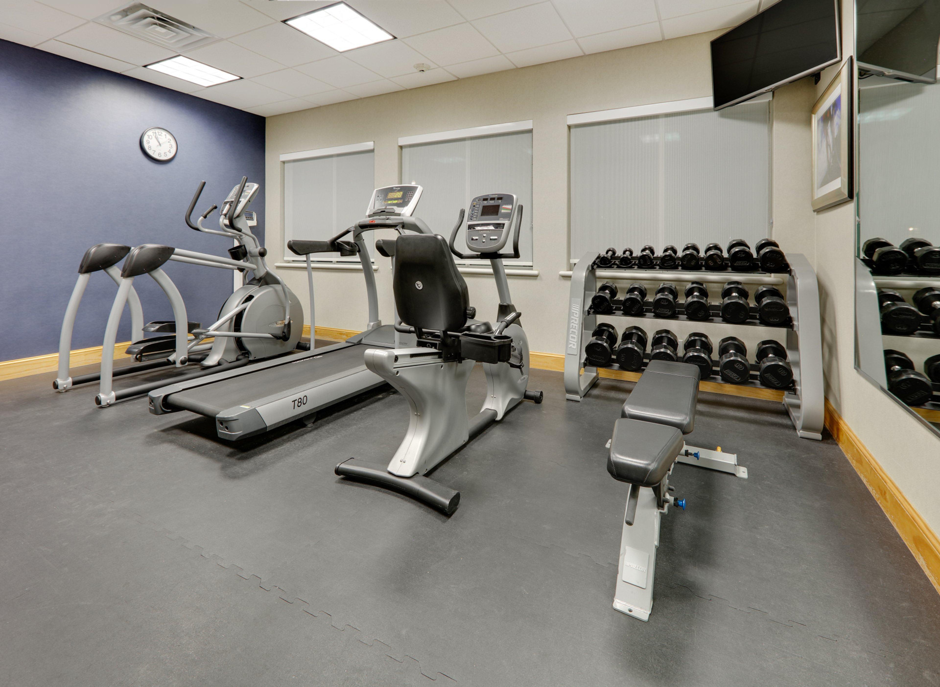 Instalaciones Recreativas Holiday Inn Express and Suites San Antonio Brooks