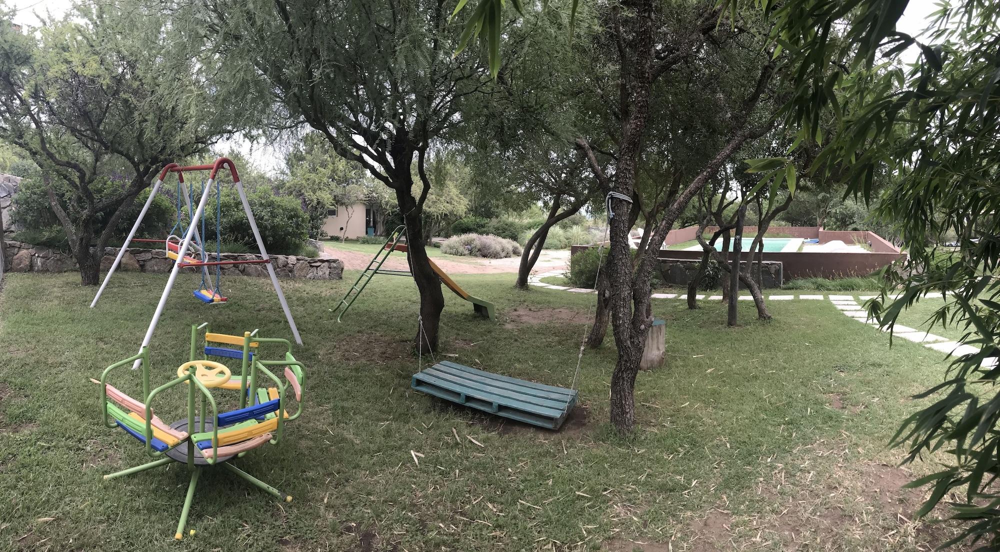 Instalaciones Recreativas Cabanas Ambay
