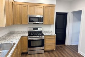 Alquiler Vacacional - Newly remodeled  3-bed house sleeps 8  in Oneonta  1/2 mile from Allstar village