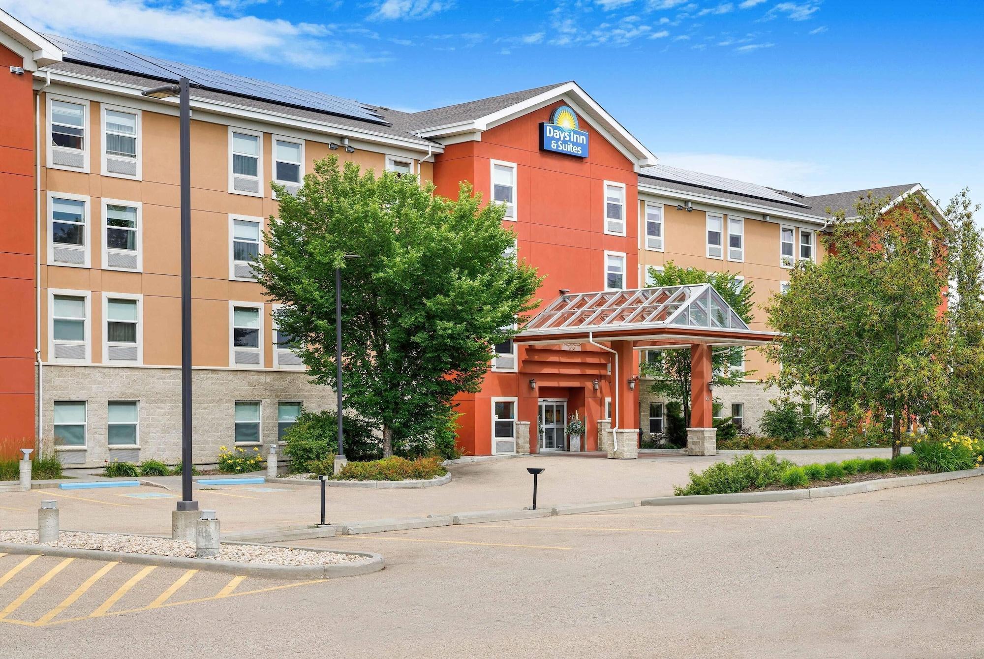 Vista Exterior Days Inn & Suites by Wyndham Sherwood Park Edmonton