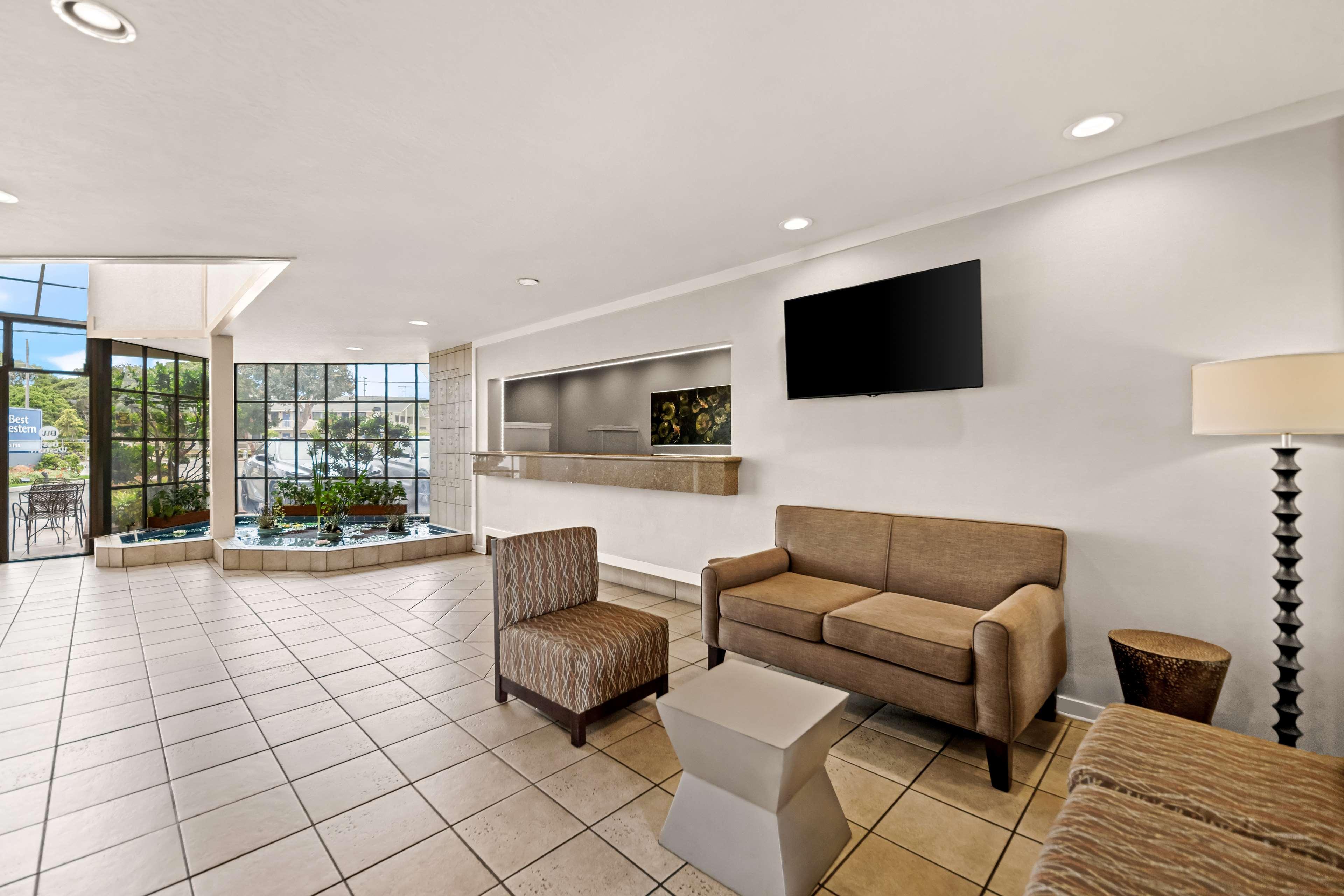 Vista Lobby Best Western De Anza Inn