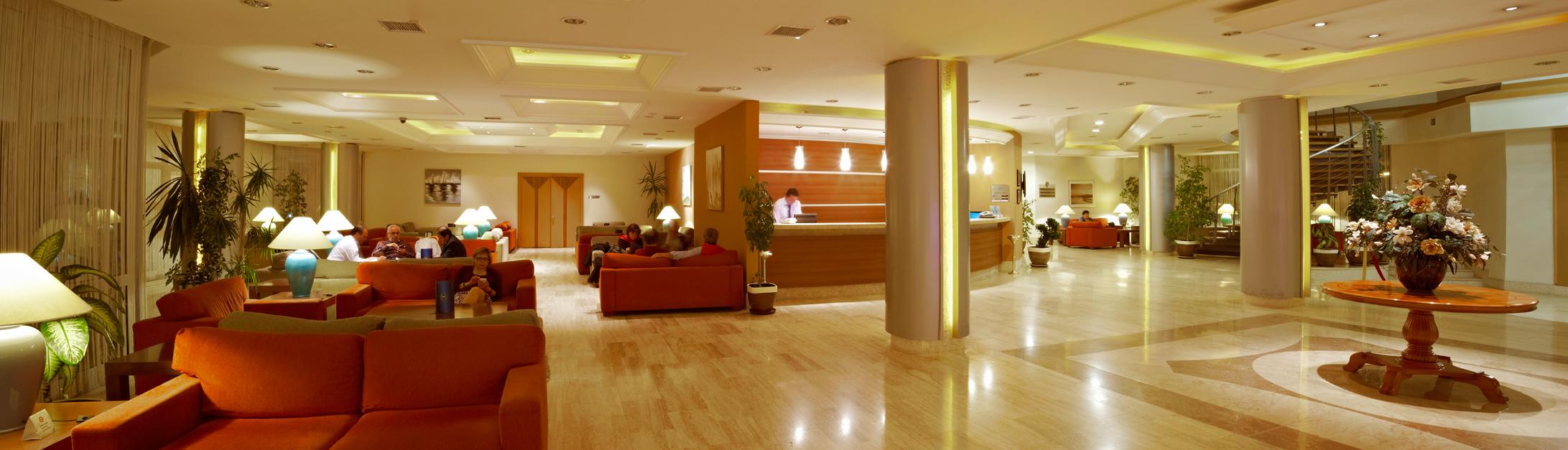 Vista Lobby Pam Thermal Hotel