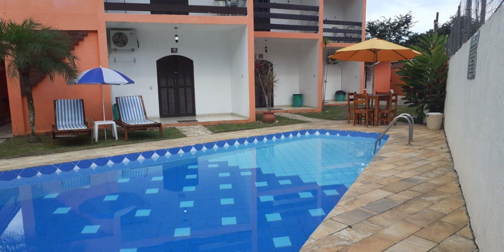 Vista Piscina Pousada Villa Garden