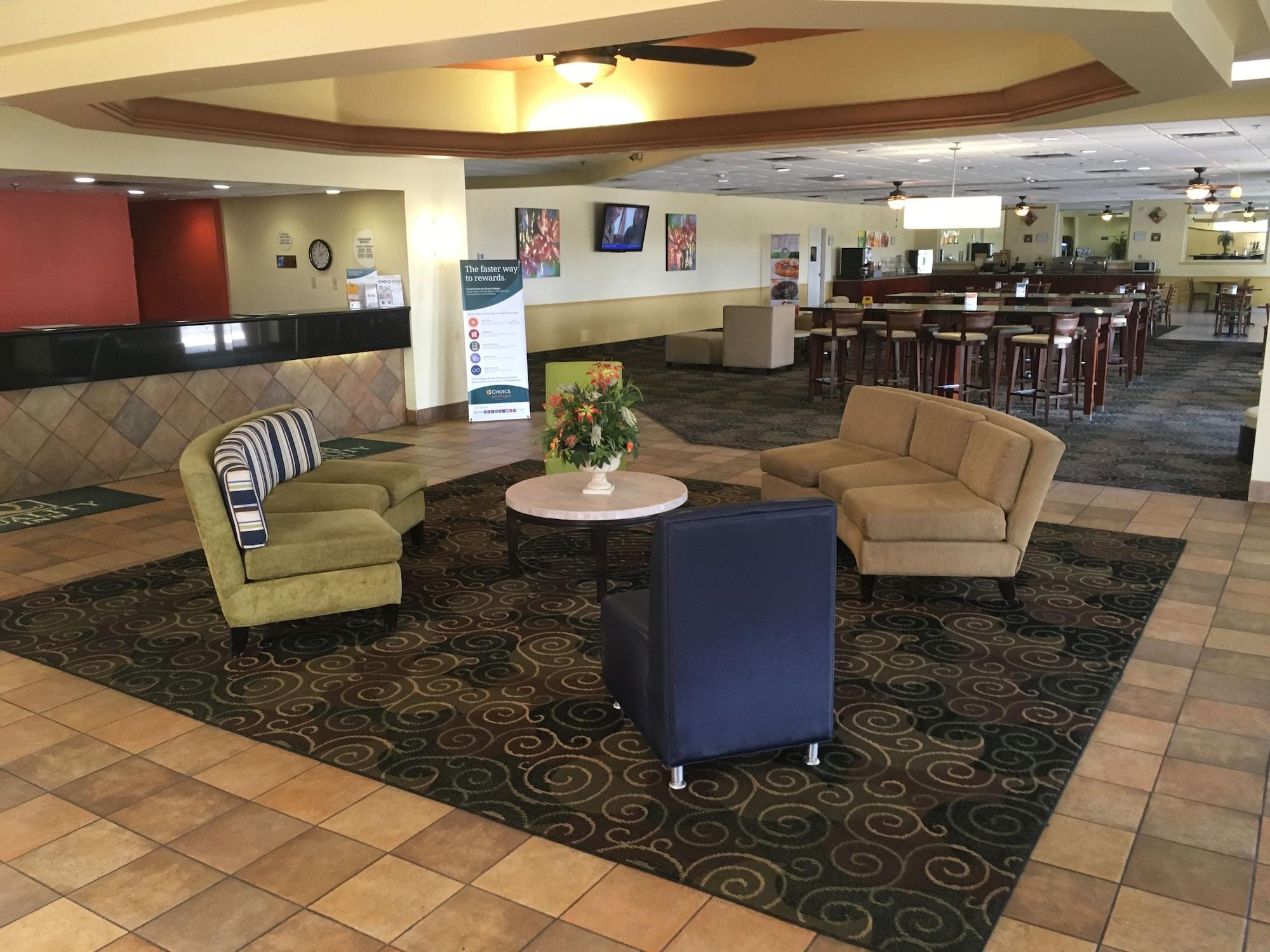 Vista Lobby Holiday Inn Orlando North Winter Park by IHG