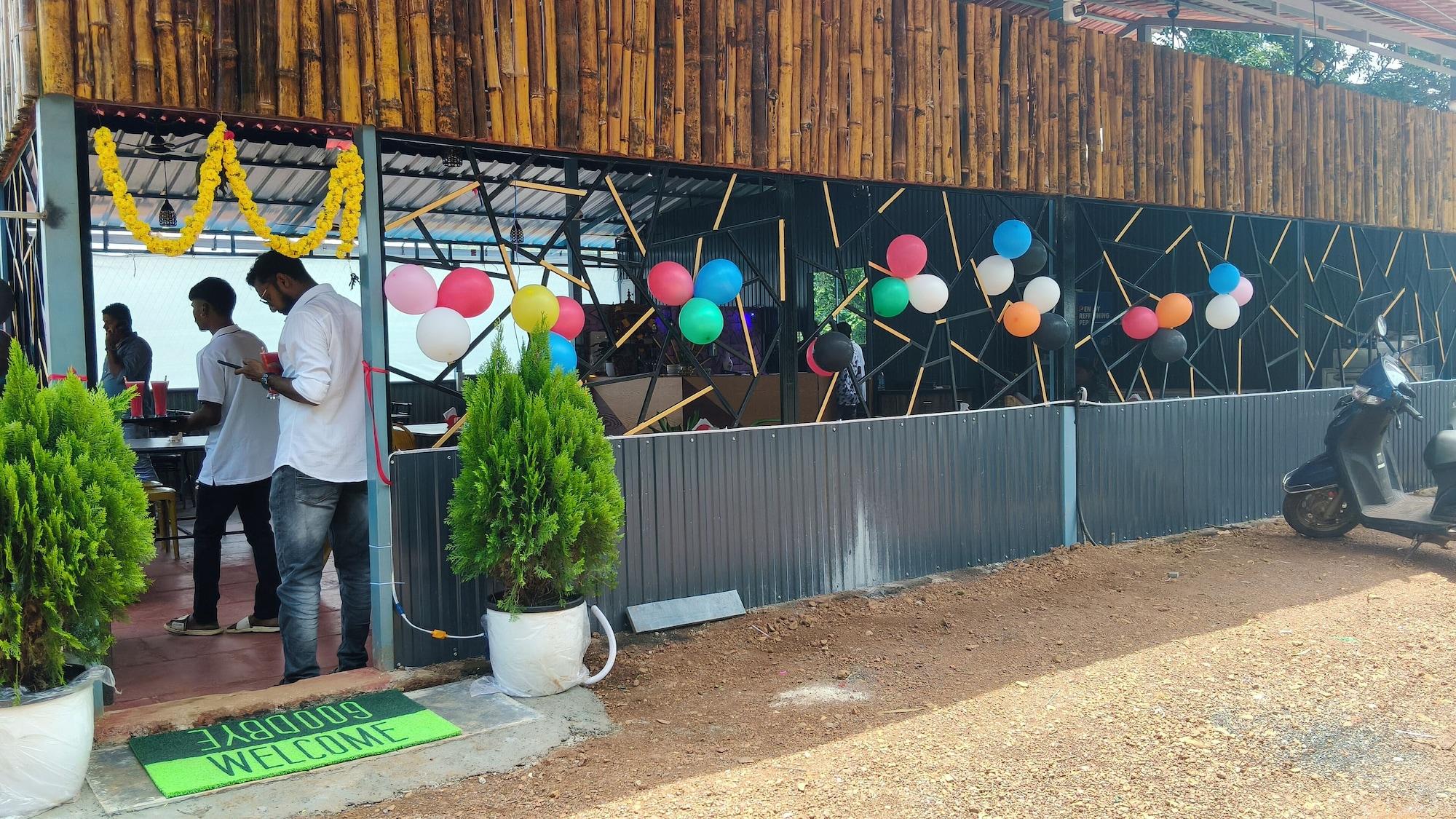 Restaurant De Orchid Resort