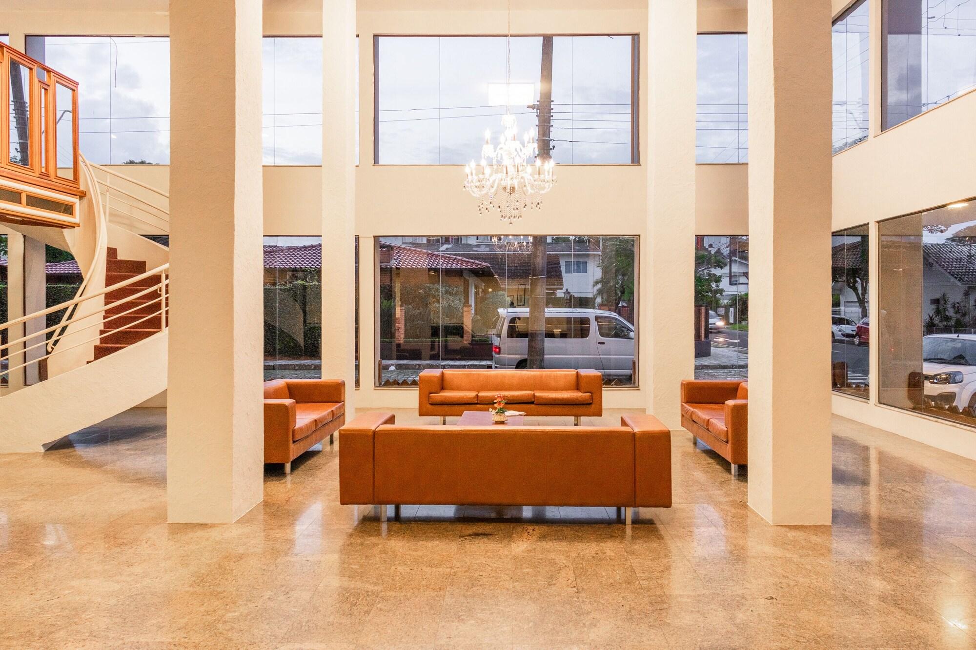 Vista Lobby Blumenau Tower by Castelo Itaipava