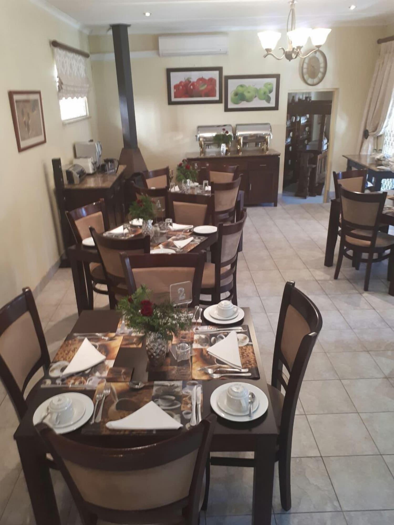 Restaurant Hoyohoyo Chartwell Lodge