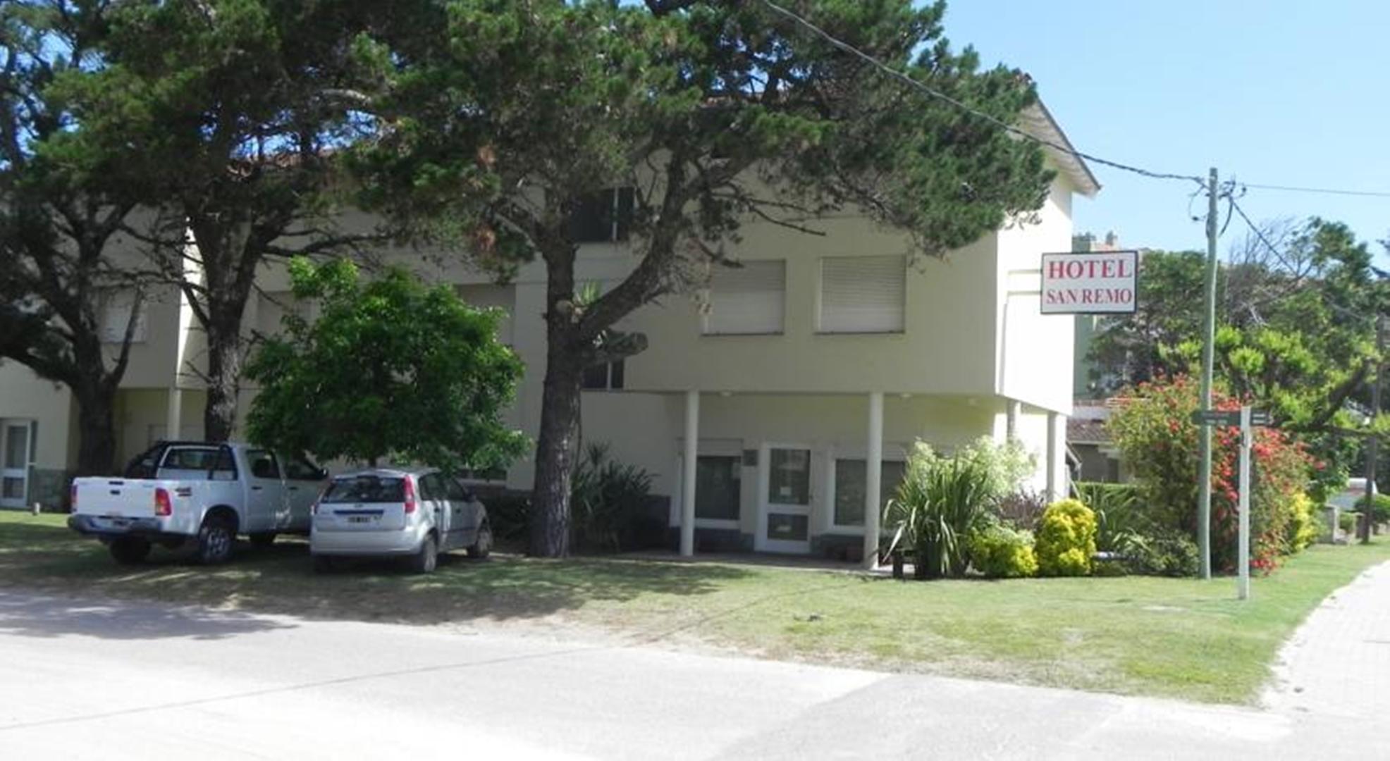 Vista Exterior Hotel San Remo