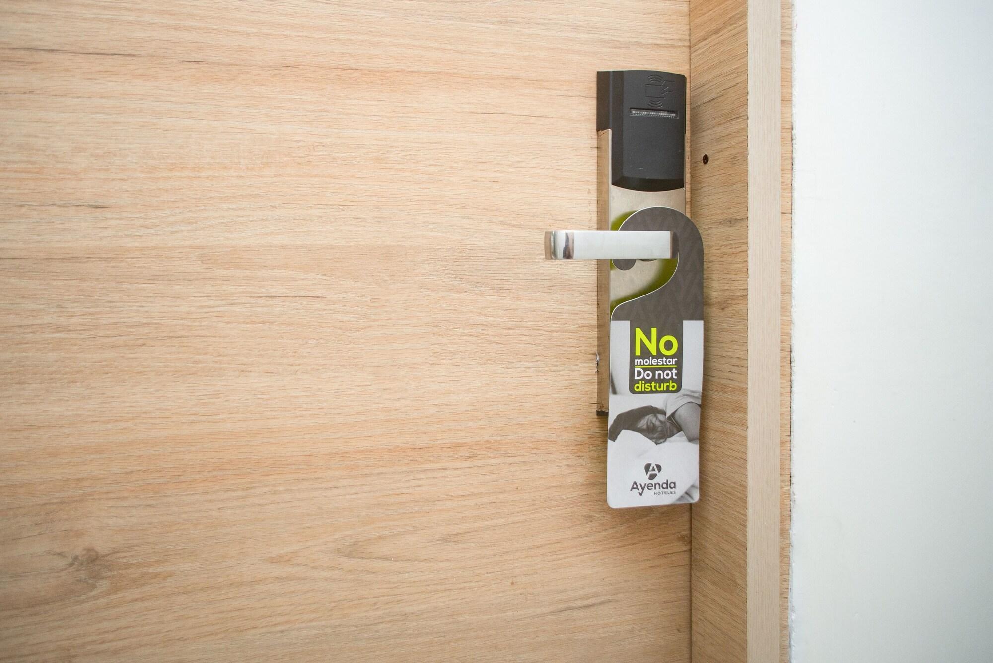 Habitación Hotel Piscina Real