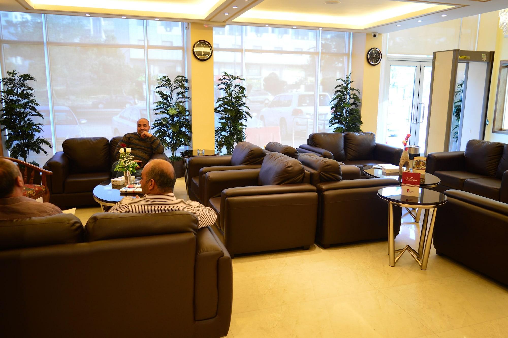 Vista Lobby Ream Hotel Amman