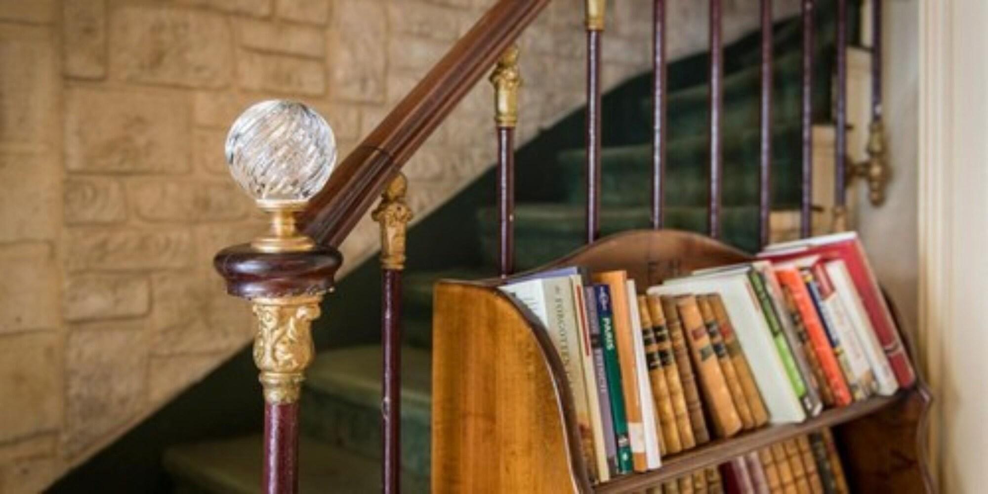 Vista Lobby Familia Hotel