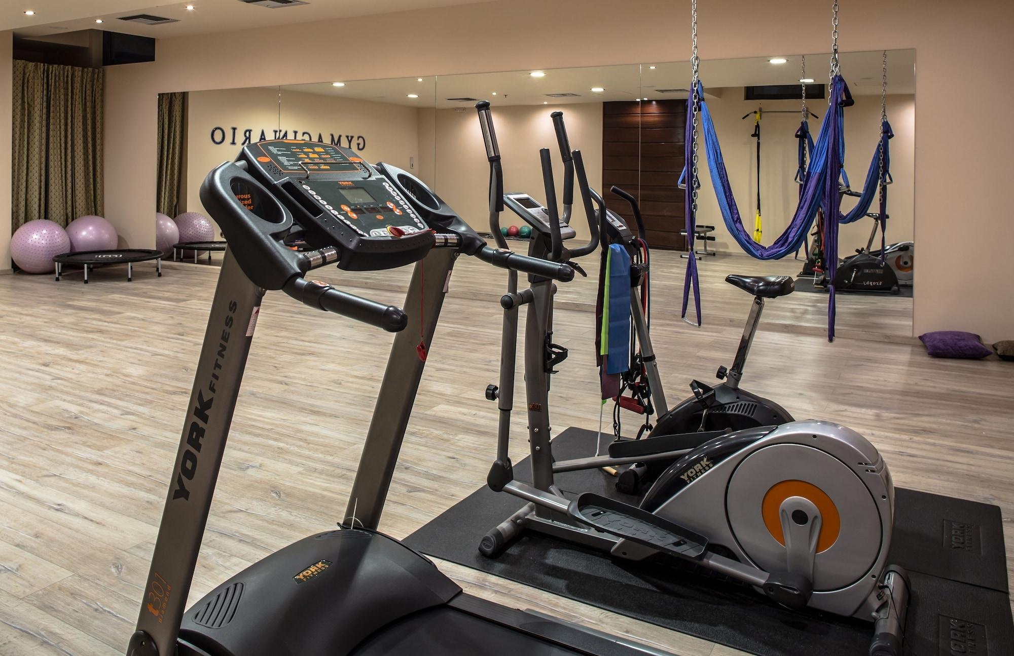 Gimnasio Dekelia Hotel