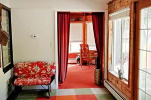 Alquiler Vacacional - Private Giant Luxury Creekside Home - Serenity