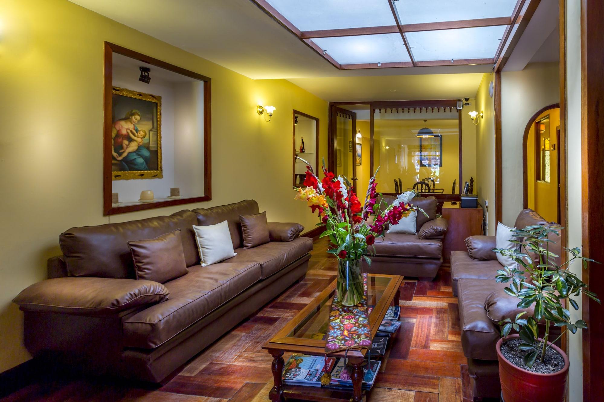 Vista Lobby El Virrey Boutique Hostal