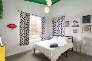 Alquiler Vacacional - Heated Pool Haven w Hot Tub 3 min to DT