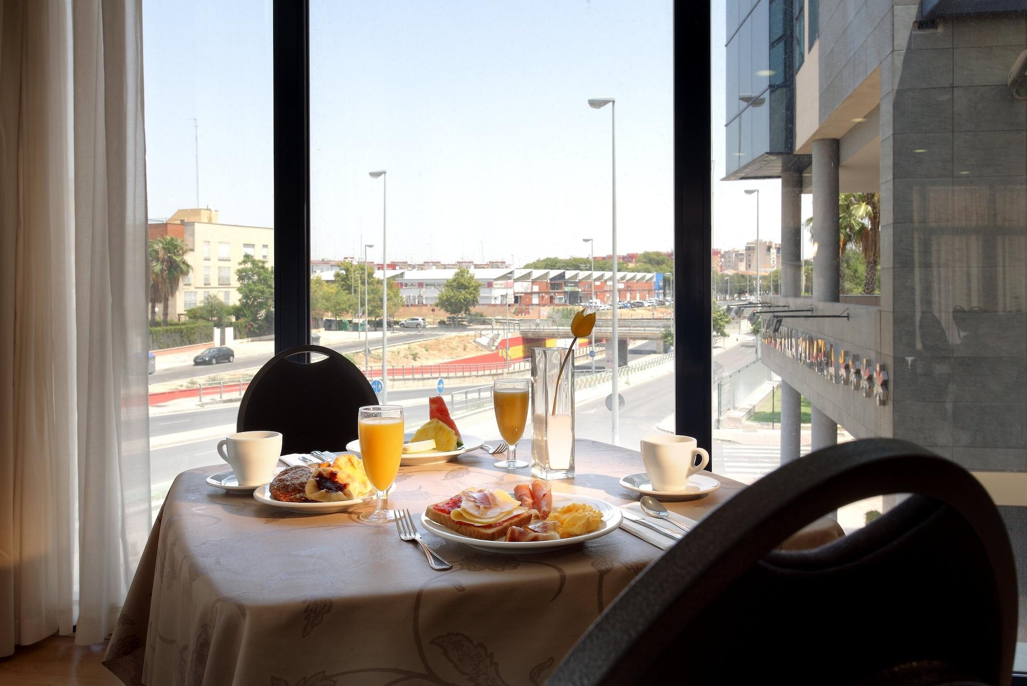 Bar/Salón Hotel Exe Sevilla Palmera