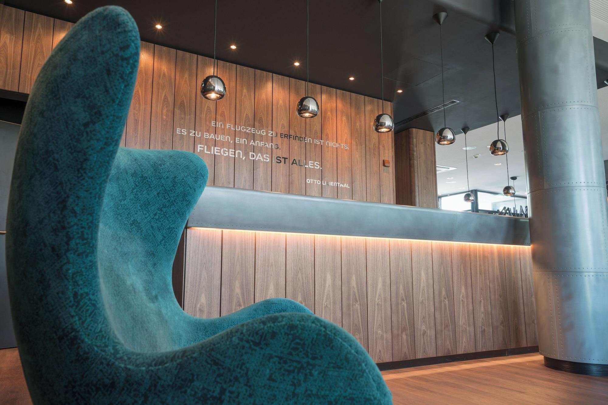 Vista Lobby Motel One Hamburg Airport