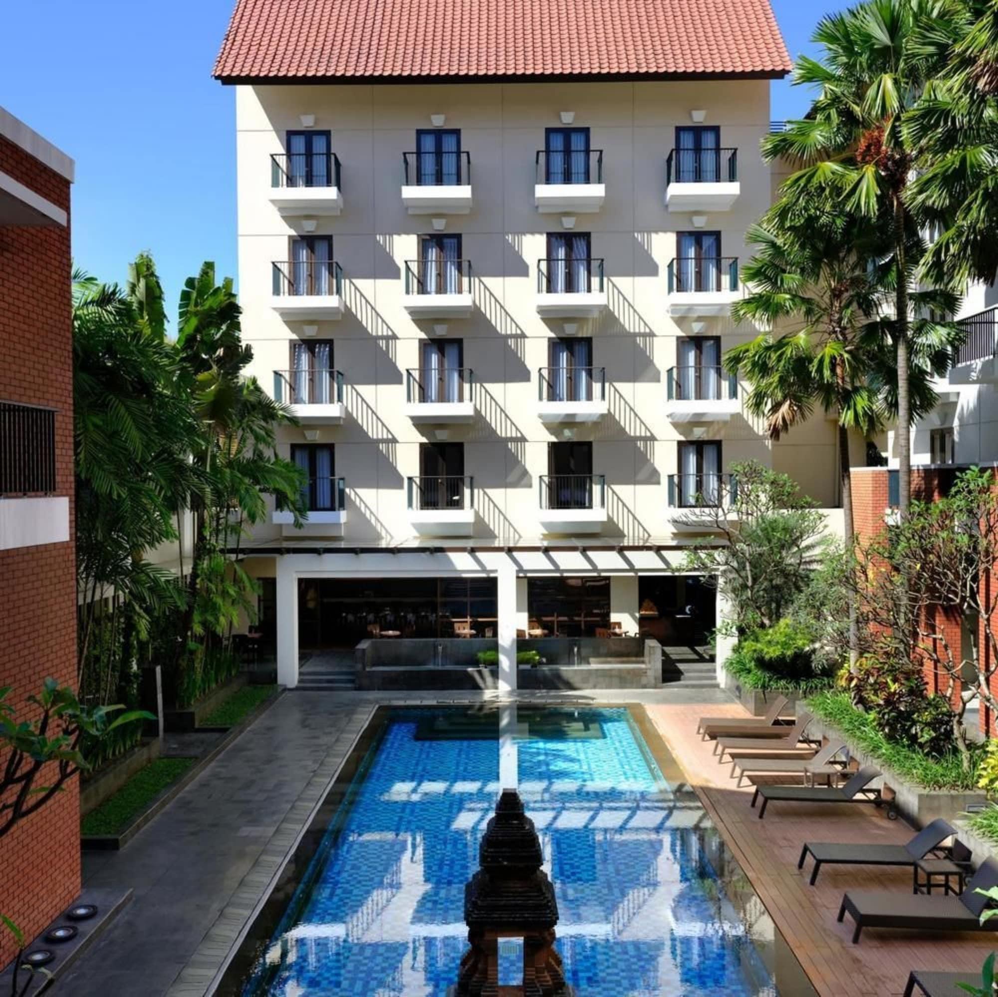 Vista Piscina Hotel Santika Premiere Malang